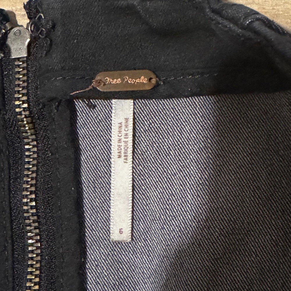 Free People Black Denim Mini Skirt High Waisted Seamed Size 6 OB403212 - Picture 2 of 6
